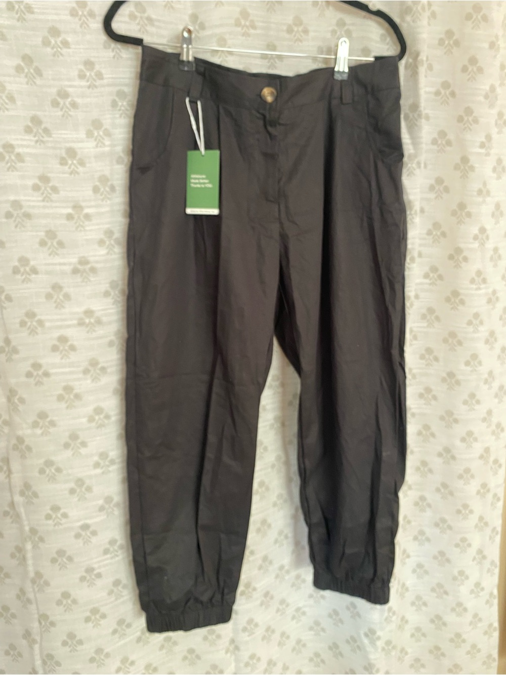 HALARA Black Ankle Jogger Pants